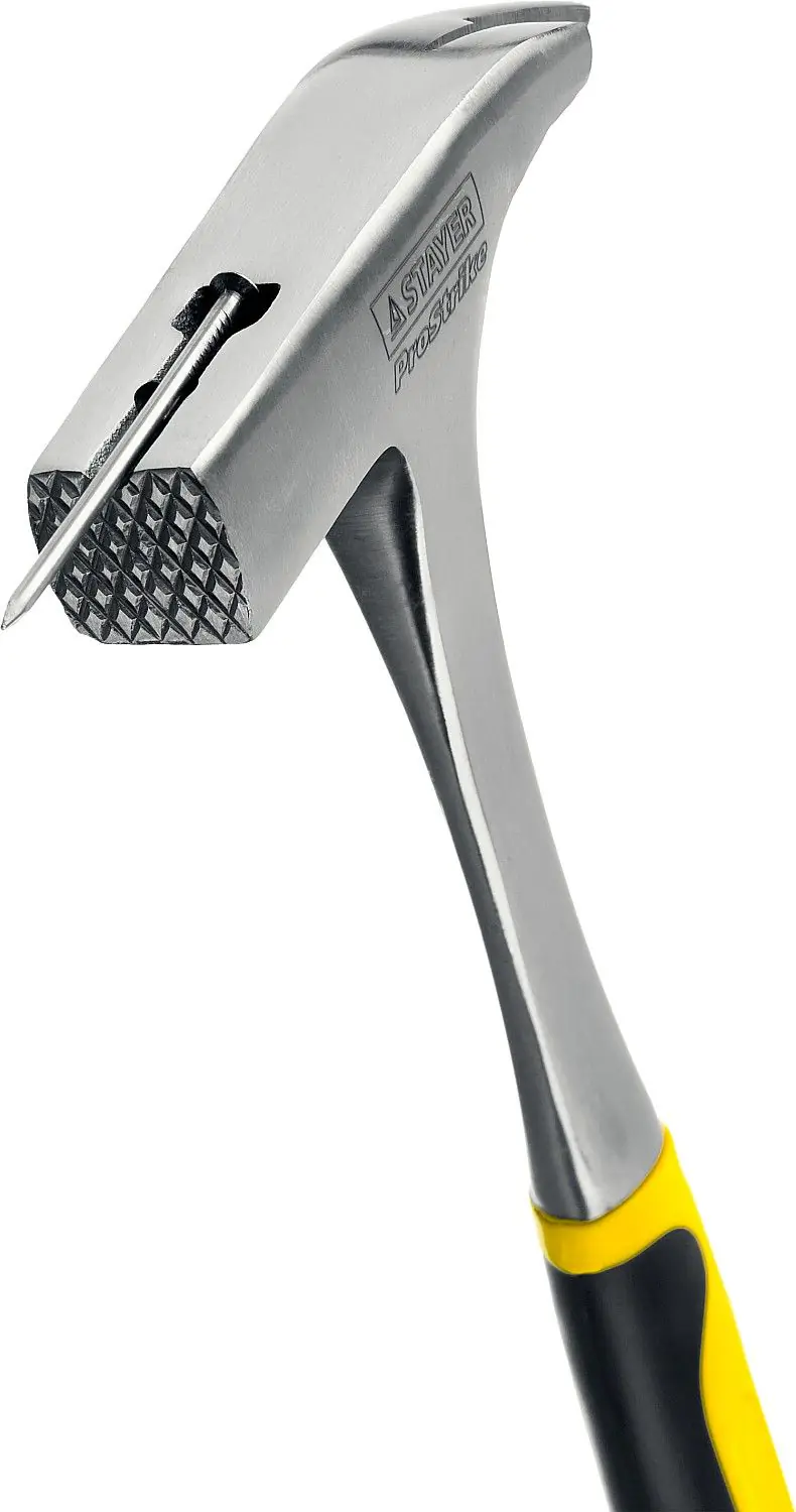 Молоток кровельщика 600гр цельнометаллический STRIKE 